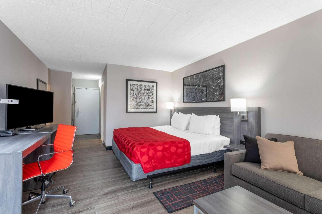 Ramada By Wyndham Tucson Airport Hotel Drexel Heights Exterior photo