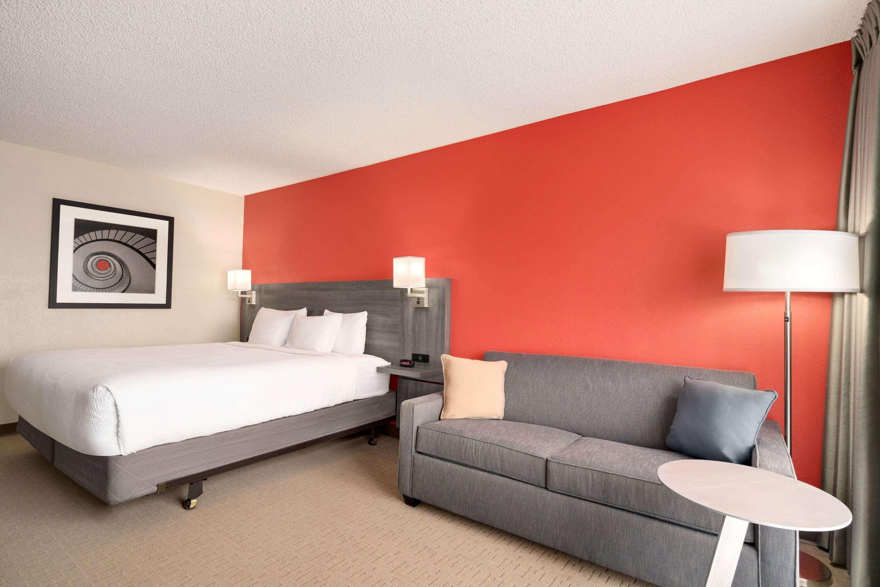 Ramada By Wyndham Tucson Airport Hotel Drexel Heights Exterior photo
